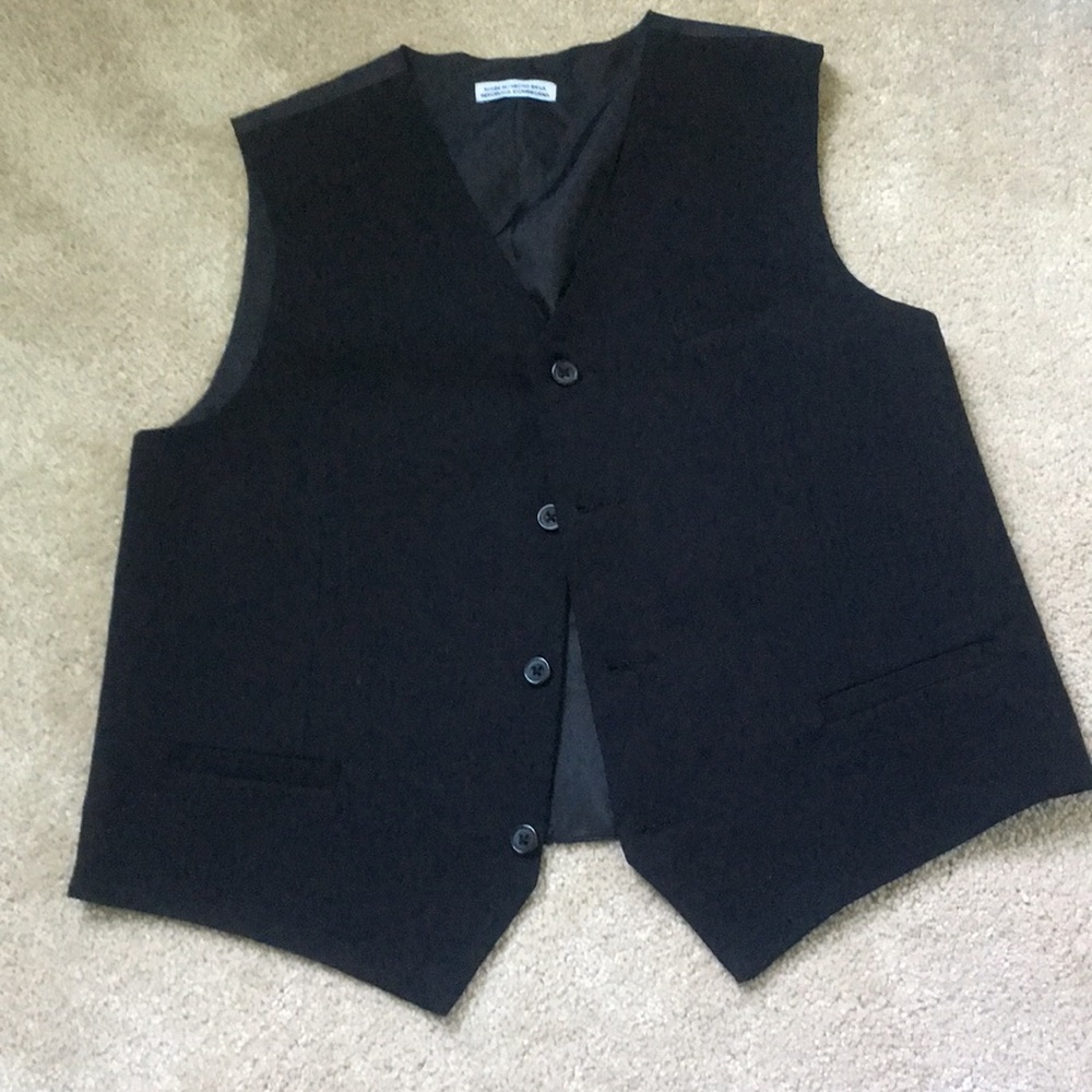 Boys Black Vest XL 18/20